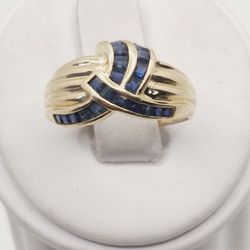 14k Gold Sapphire Ring