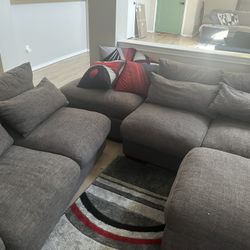 Sofa With 2 Ottomans