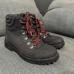 Women’s Black Boots with Red Laces