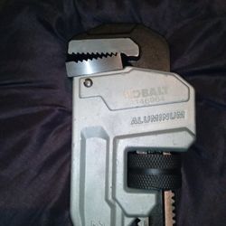 Aluminum Kobalt Pipe Wrench Set 24 I