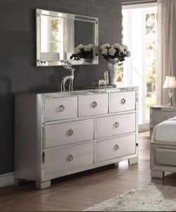 DRESSER SILVER 60”