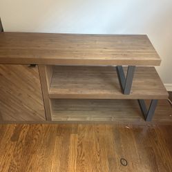 Modern TV/Entertainment Stand 