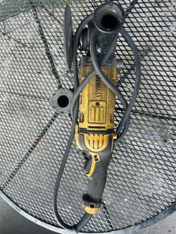 Lagrge Grinder Dewalt