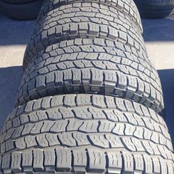 265/70/17 vendo un set de llantas marca cooper en perfecta condiciones de vida las 4
