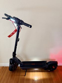 Segway - Ninebot Max G3 Electric Scooter, 28 mph Max Speed w/ 50 miles Max Range - Black