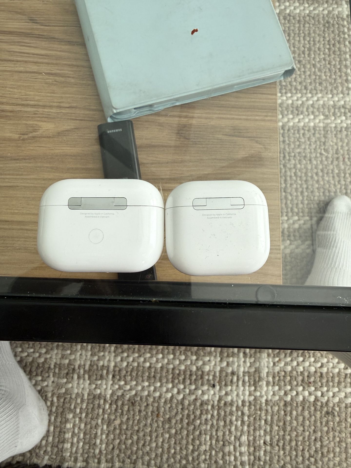 2 Pair of AirPods