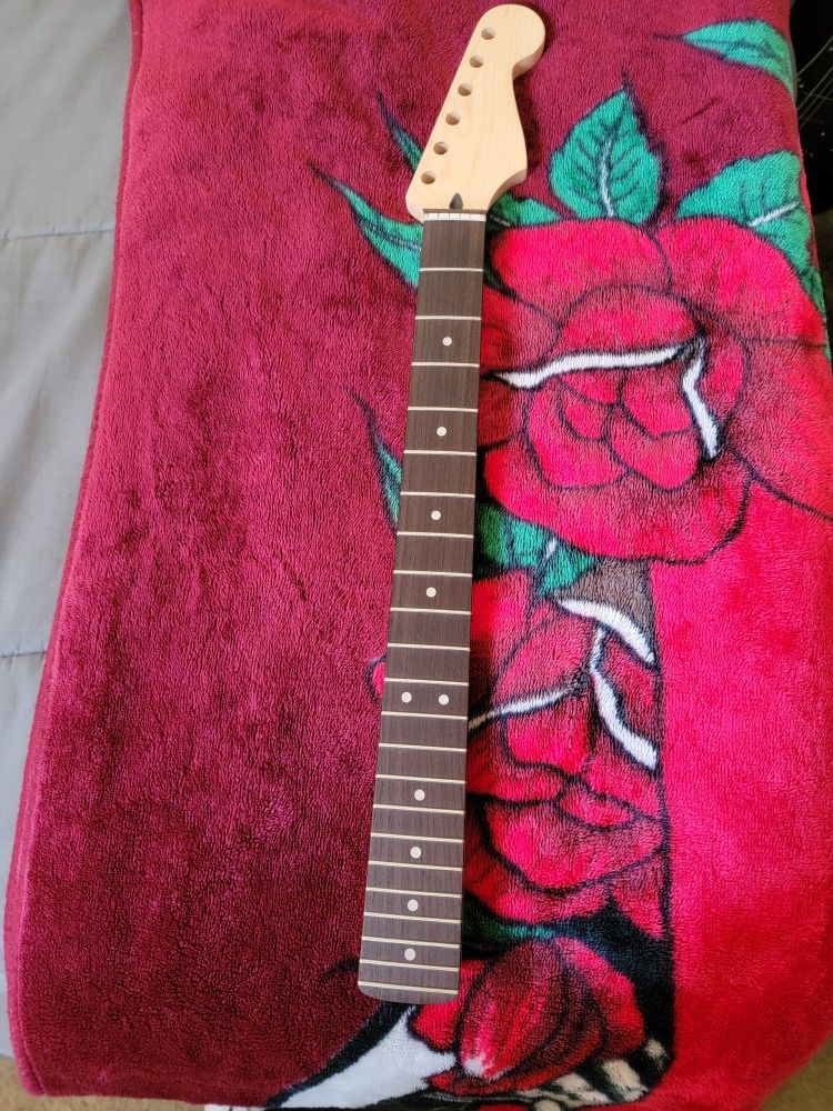 Mighty Mite Strat Neck