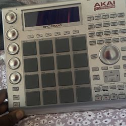 Akai Mpc Studio One Drum Machine