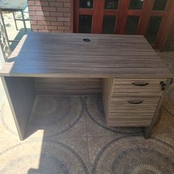 Like NEW Desk