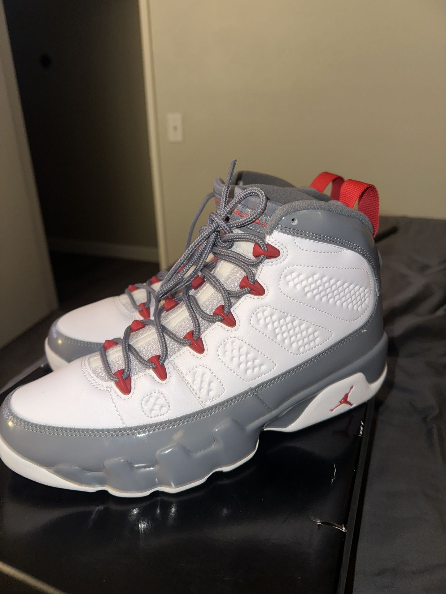 Jordan 9 Fire Red Retro