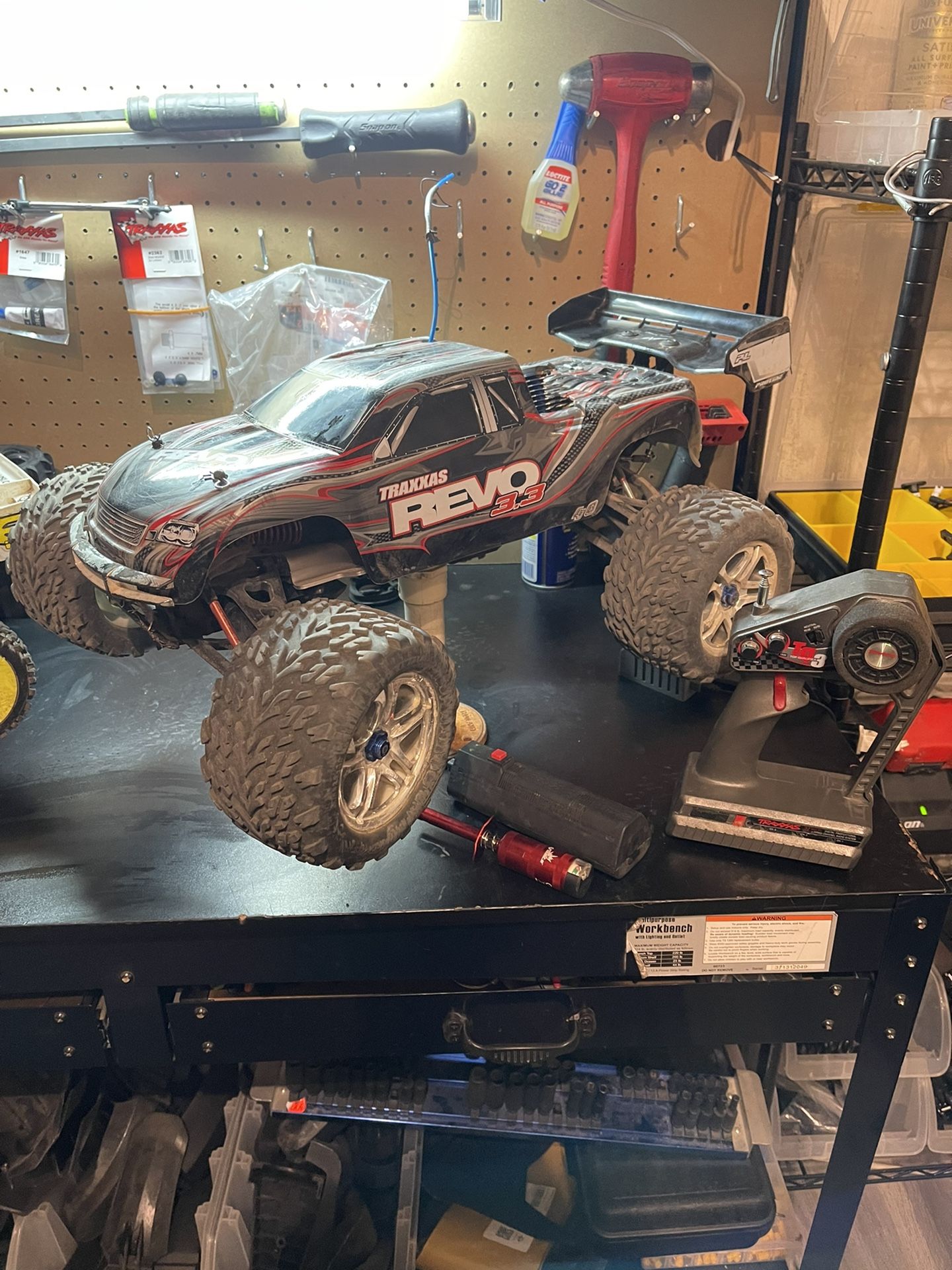 Traxxas Revo 3.3 