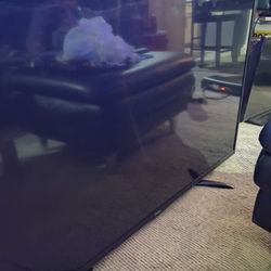 HOIER 43INCH SMART TELEVISION 