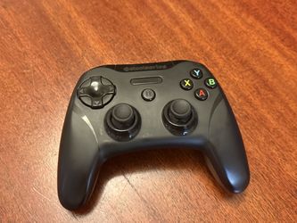 Gaming set - Steelseries Stratus Controler, Logitech Keyboard & Dell monitor