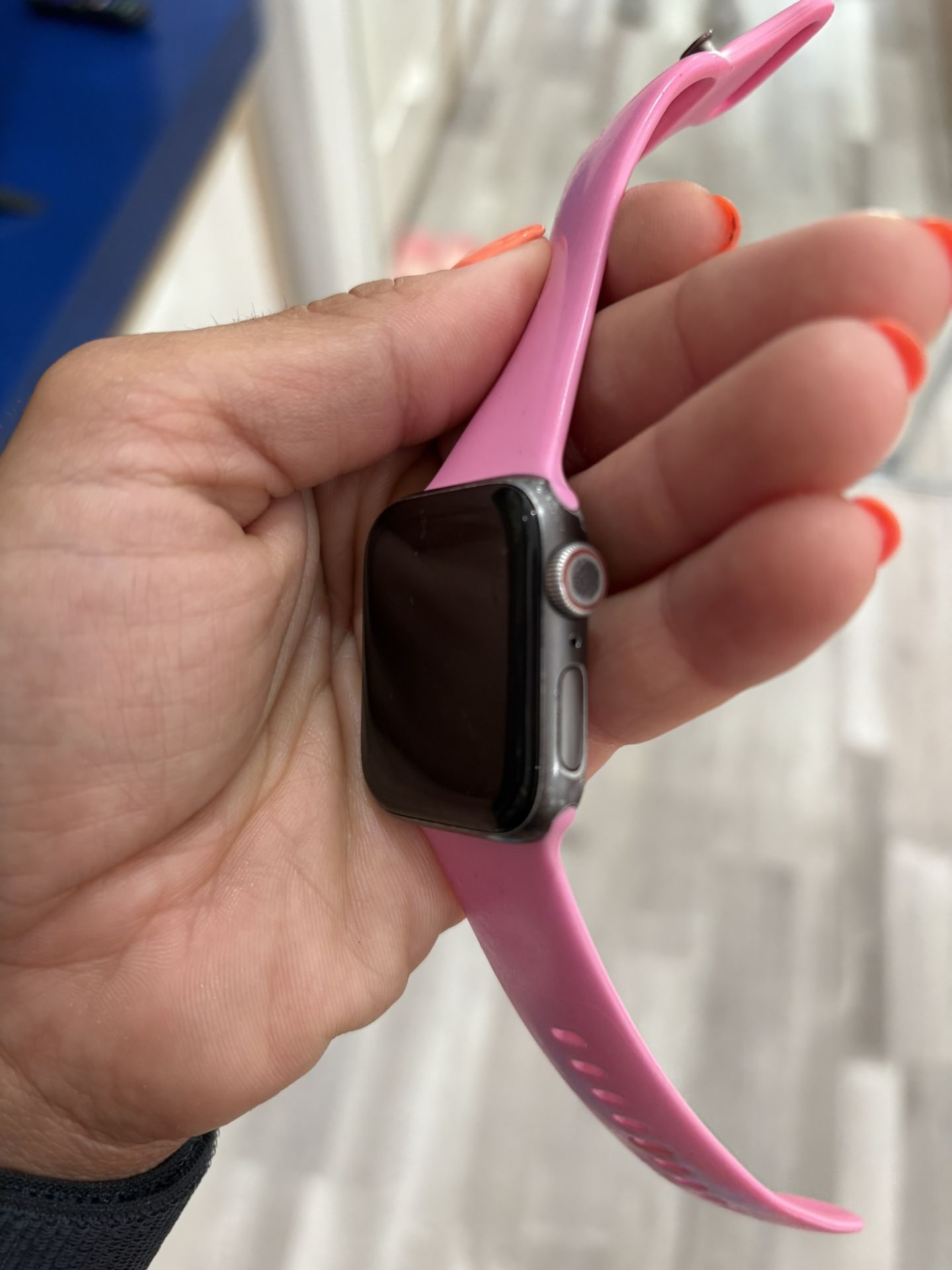 SE Apple Watch