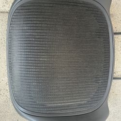 Herman Miller Size b Mesh In Good Condition