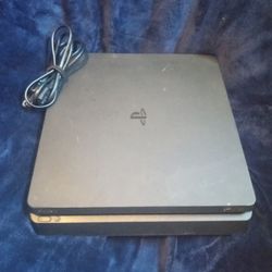 Sony PS4 Gaming Console