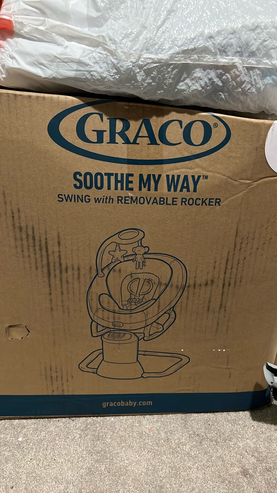 Graco Baby Swing Like New With Extra Parts