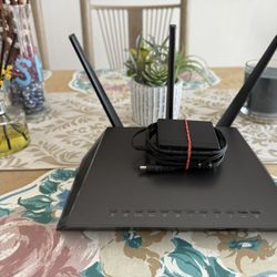 NETGEAR Nighthawk Smart Wi-Fi Router (R7000) - AC1900 Wireless Speed (Up to 1900 Mbps) | Up to 1800 Sq Ft