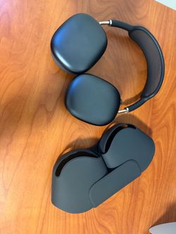 AirPod Max 2 - Space Grey *SELL ASAP*