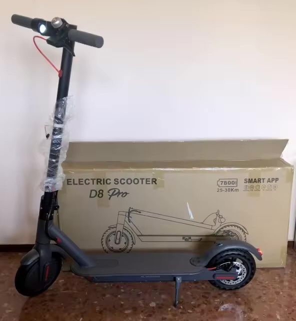Electric scooter 350W brand new in box $260 FIRM!
