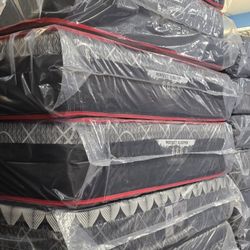 👑𝙑𝘼𝙇𝙀𝙍𝙄𝘼'𝙎👑 𝙁𝙐𝙍𝙉𝙄𝙏𝙐𝙍𝙀 𝘼𝙉𝘿 𝙈𝘼𝙏𝙏𝙍𝙀𝙎𝙎 𝙎𝘼𝙇𝙀✅️
