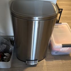 45L Stainless Steel Step Trash Can (Like New, Target)