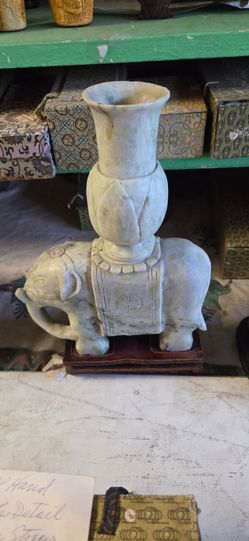 Vintage jade green elephant with vase