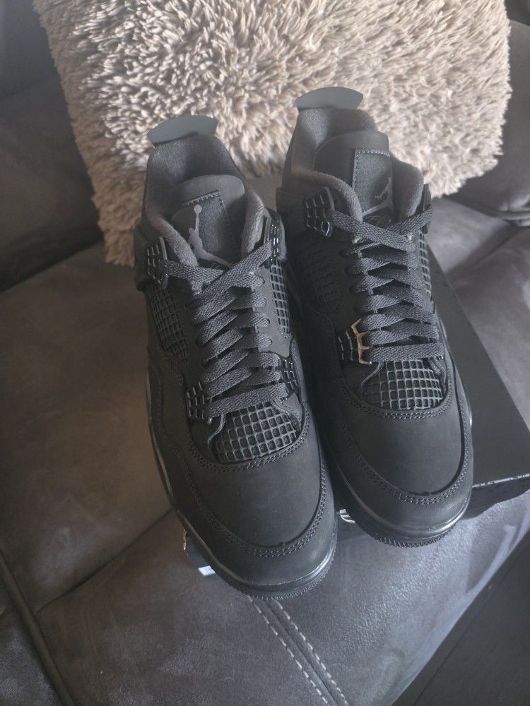 Jordan 4s Black Cats 