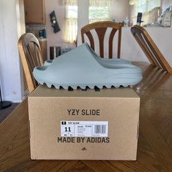 Yeezy Slide Salt Size 11