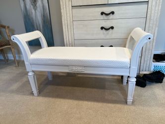 Accent Bench for bed or entryway