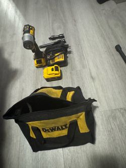 DeWALT