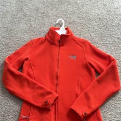 Women’s Size Small North Face Fleece Jacket