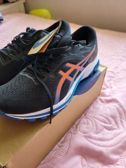 Asics  GT-1000. 10
