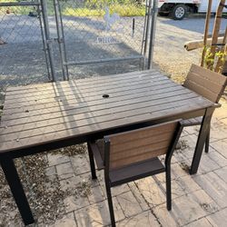 Outdoor table