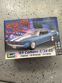 Revell '69 Camaro Z/28 RS Model Kit