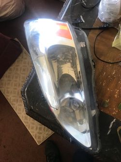 2005 Honda Accord Driver Side Headlight