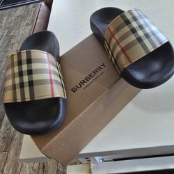 Burberry Sandles 