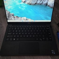 Dell XPS 13 i5 2.4Ghz 8GB ram 256GB SSD Windows 11