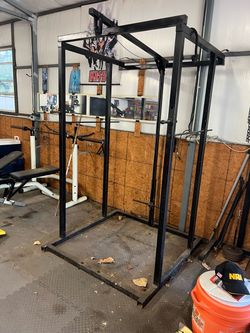 squat rack with pull down