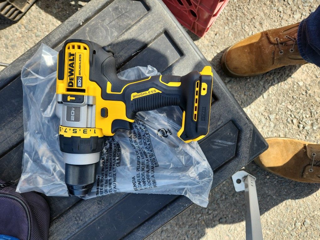 Dewalt 20v Brushless Hammer Drill