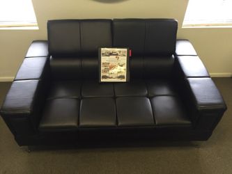 New Bobkona"Just a love Seat"