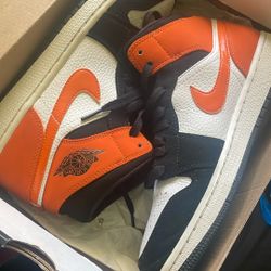 Air Jordan 1 Retro 