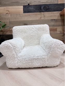 Pottery Barn Kids Sherpa Anywhere Chair