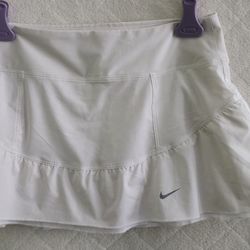 Nike Sports Skirt Size Small