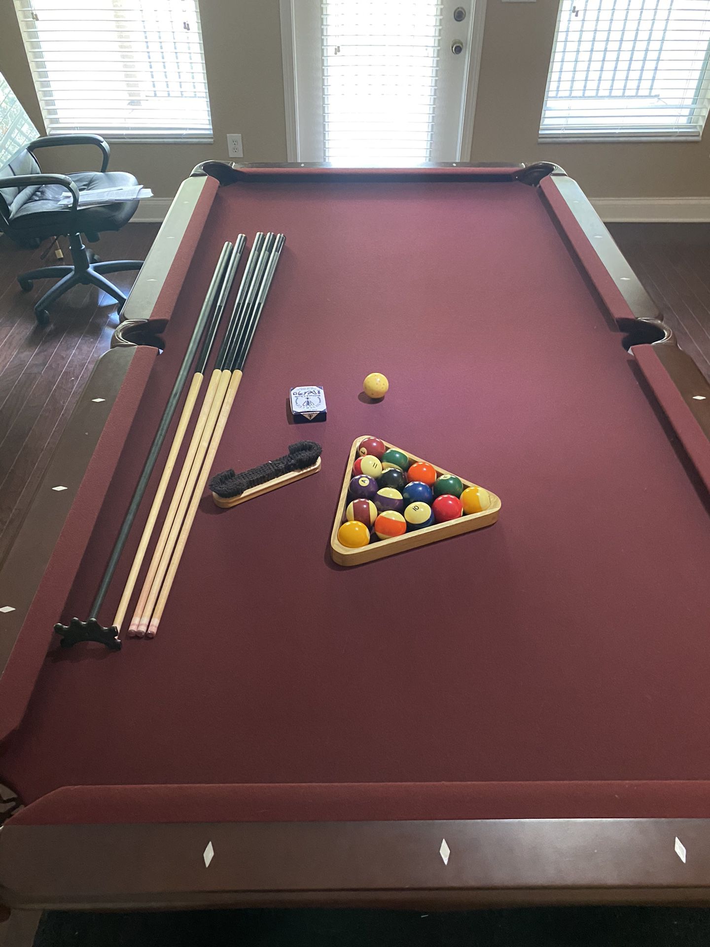 Bordeaux pool table. Great shape.