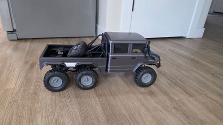 Axial SCX10 II UMG10 6x6 1:10 Electric RTR Crawler Gray/Black