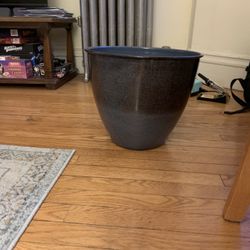 Large Plant Pot With Drainage