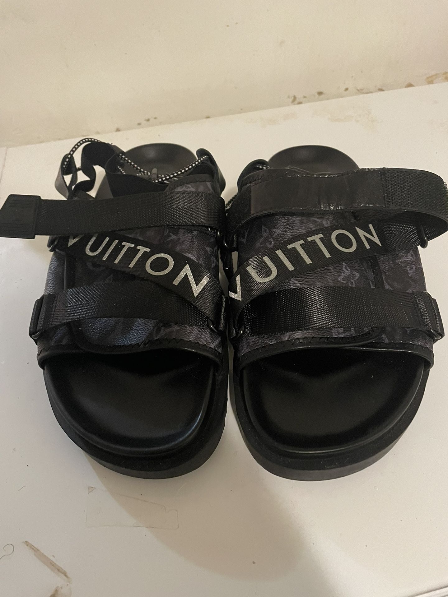 Men Louis Vuitton Slides 