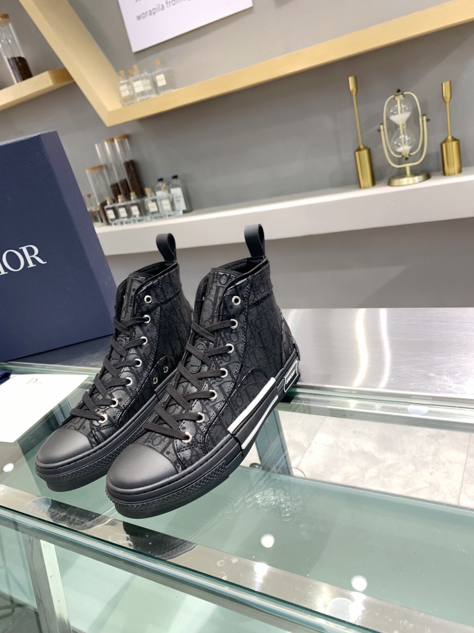 Christian Dior Men’s Sneaker With Box 2025 New
