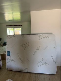 Queen Bed Frame and Mattress *MUST PICK UP*